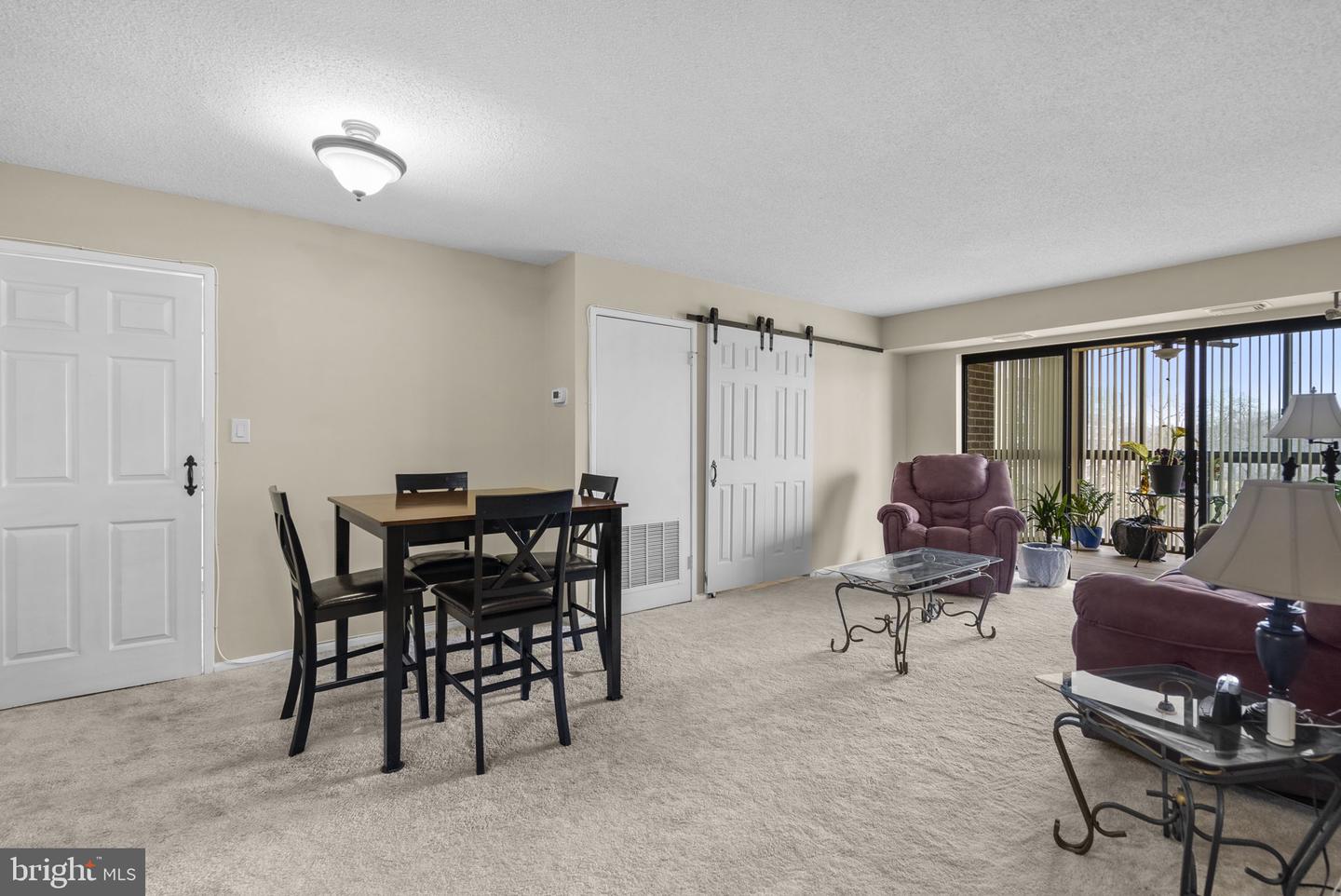 15101 Interlachen Dr #1-705 Property Photo 6