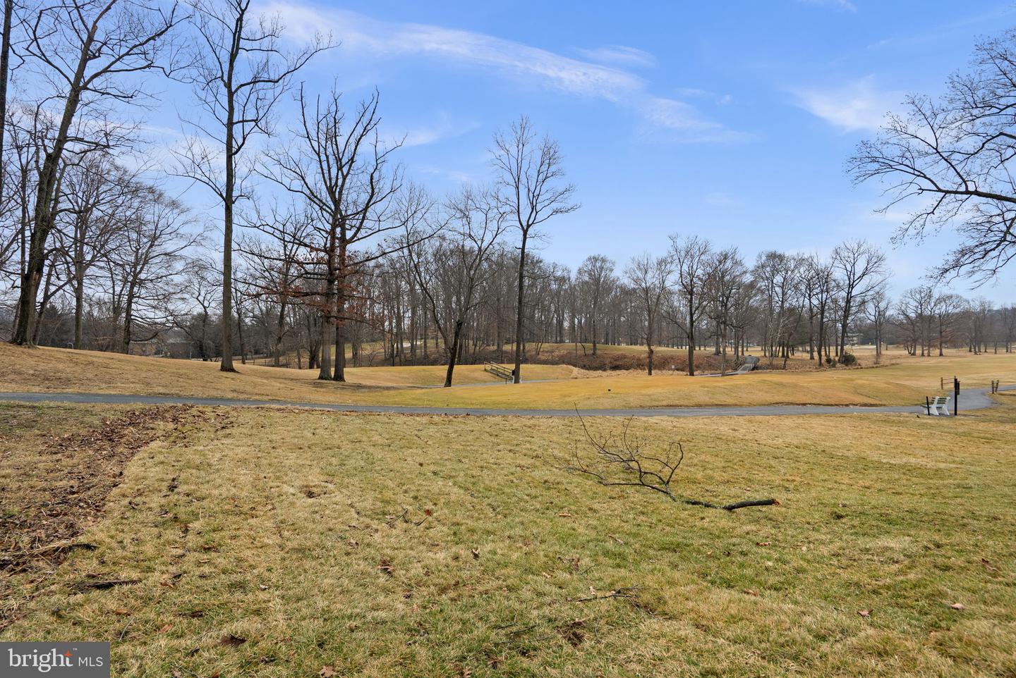 15101 Interlachen Dr #1-705 Property Photo 15