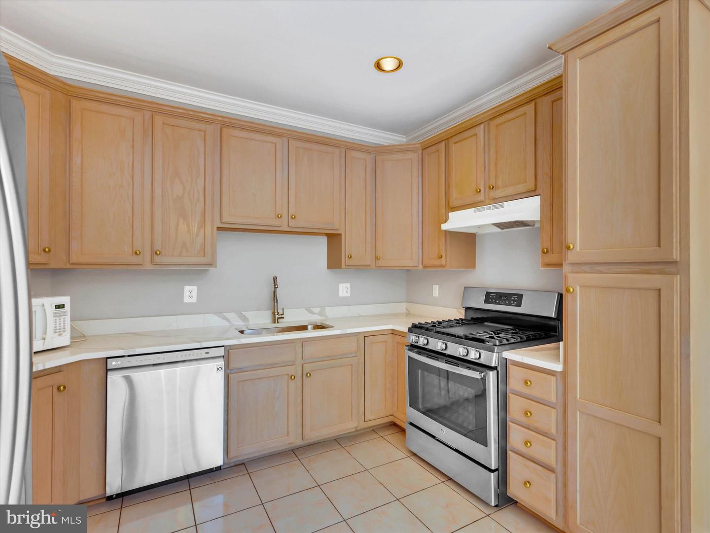 8104 Pepper Ridge Way Property Photo 11