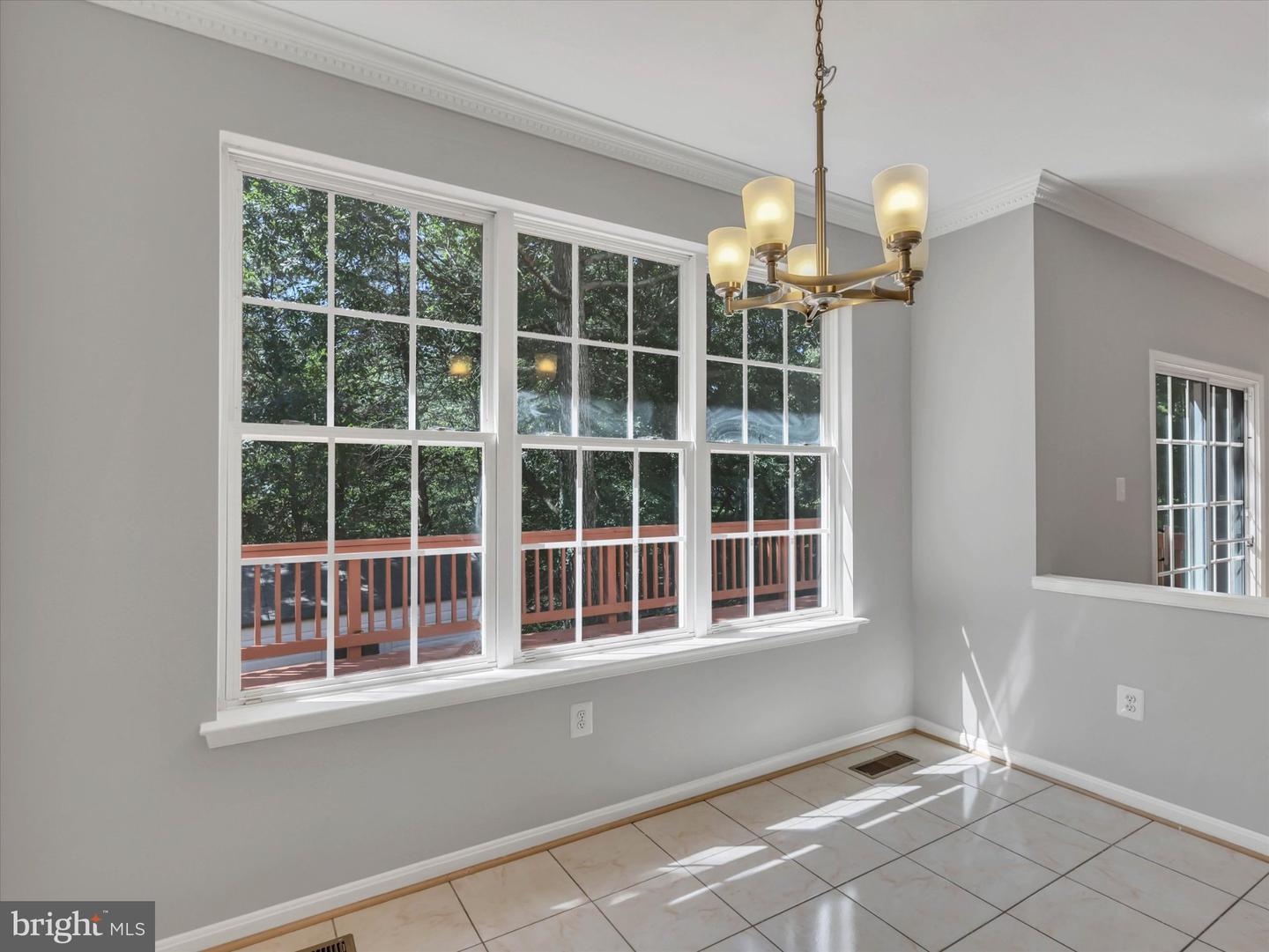 8104 Pepper Ridge Way Property Photo 15