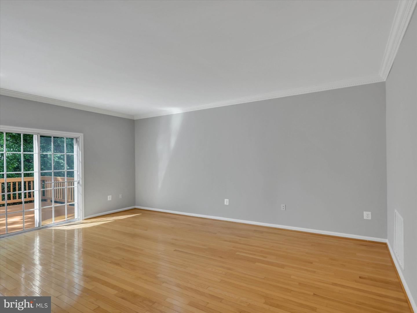8104 Pepper Ridge Way Property Photo 17