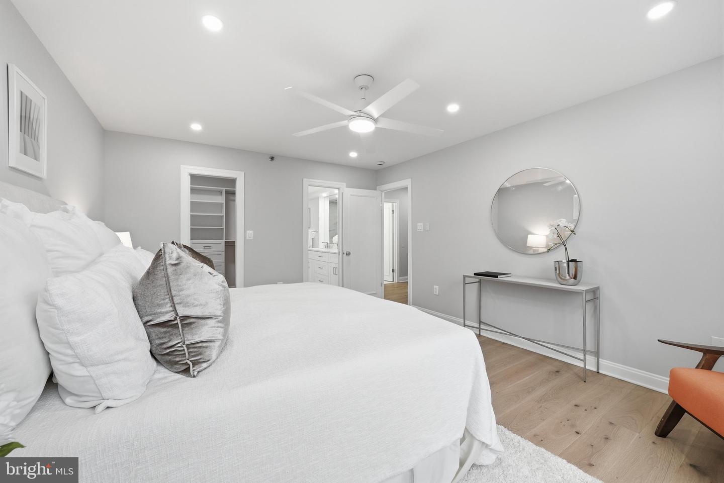 4550 N Park Ave #807 Property Photo 15