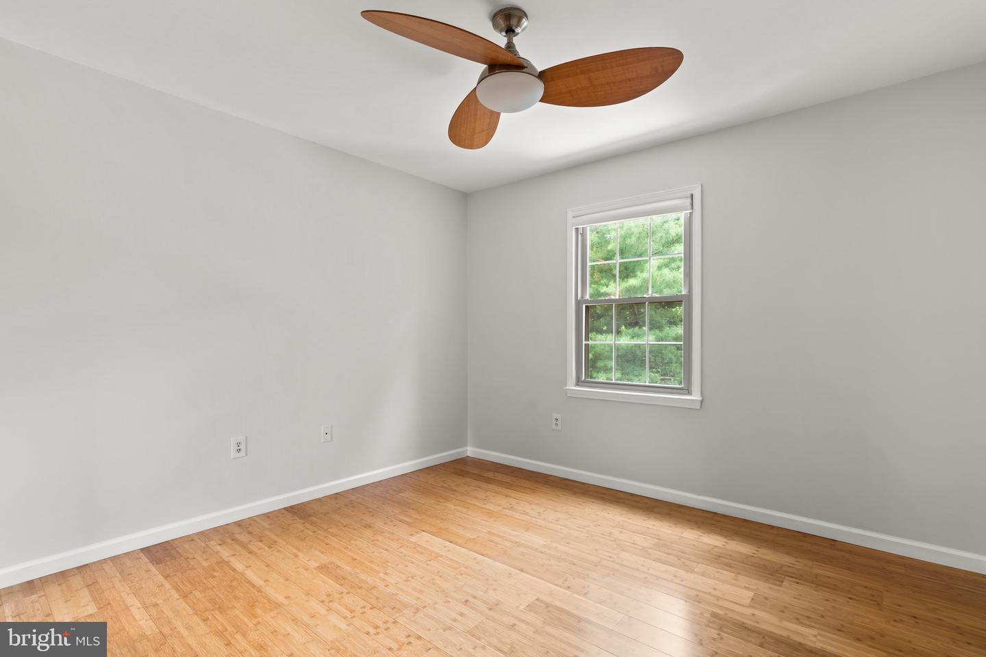 16 Cornerwood Ct Property Photo 16