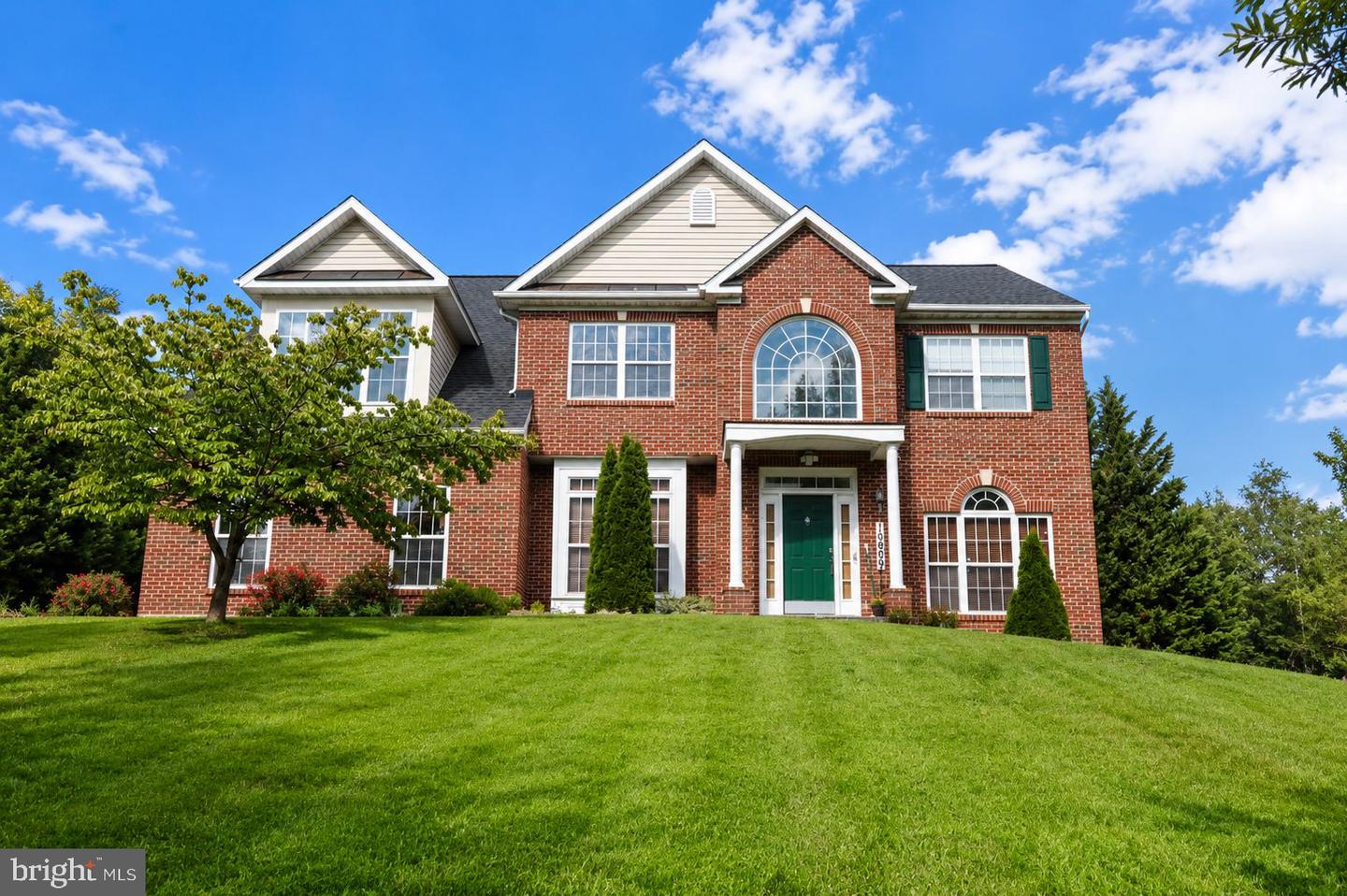 10809 Avonlea Ridge Pl Property Photo 2