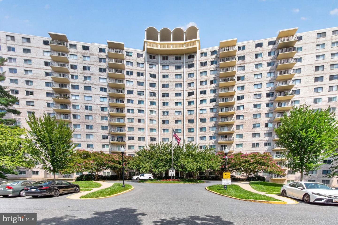 1121 UNIVERSITY BLVD W #1013-B Property Photo 1