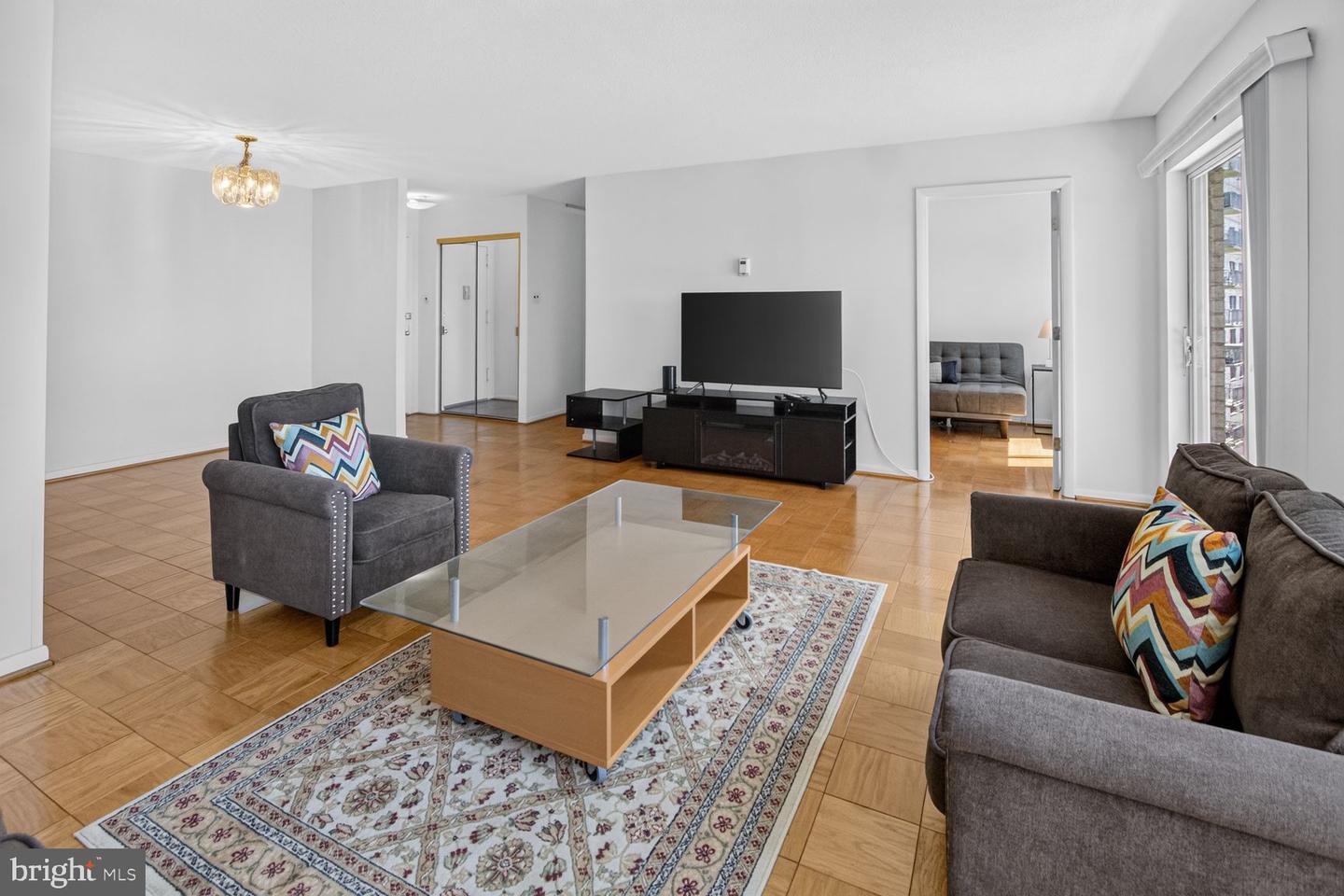 1121 University Blvd W #1013-b Property Photo 2