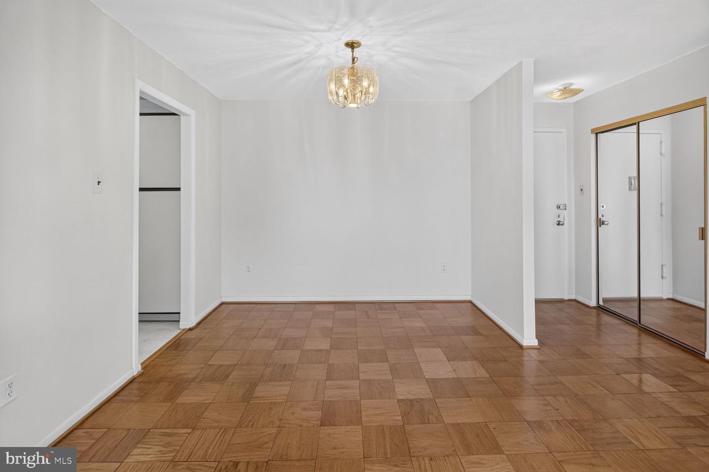 1121 University Blvd W #1013-b Property Photo 5
