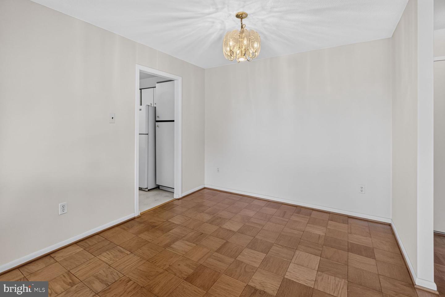 1121 University Blvd W #1013-b Property Photo 6