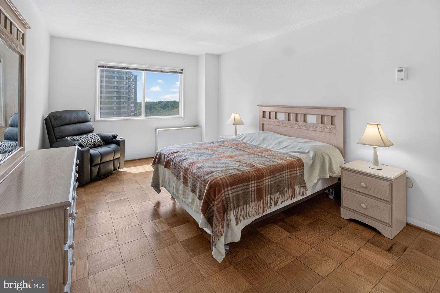 1121 University Blvd W #1013-b Property Photo 8