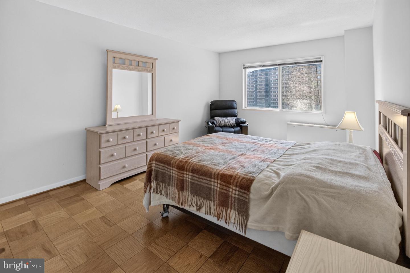 1121 University Blvd W #1013-b Property Photo 9