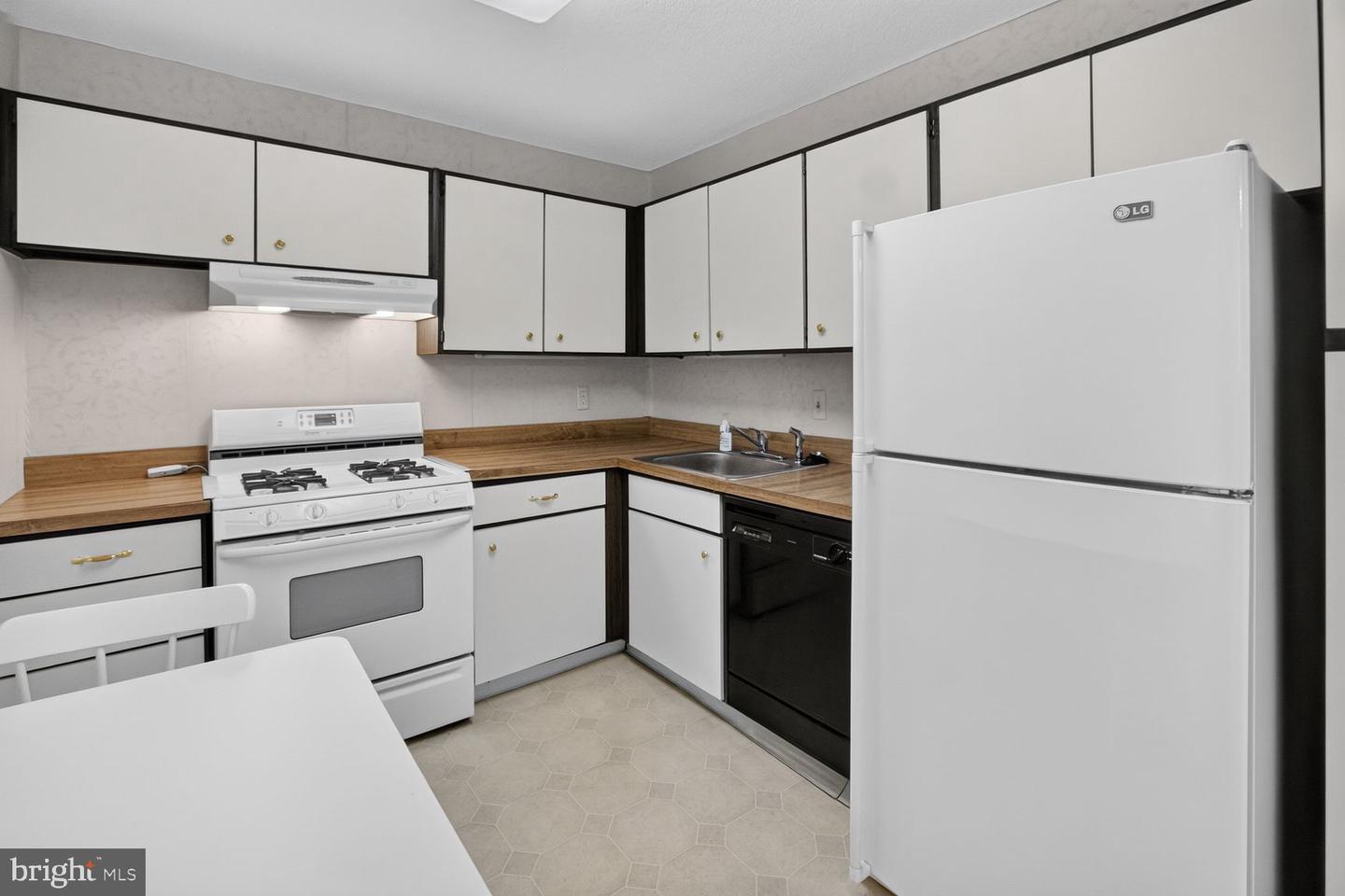 1121 University Blvd W #1013-b Property Photo 18