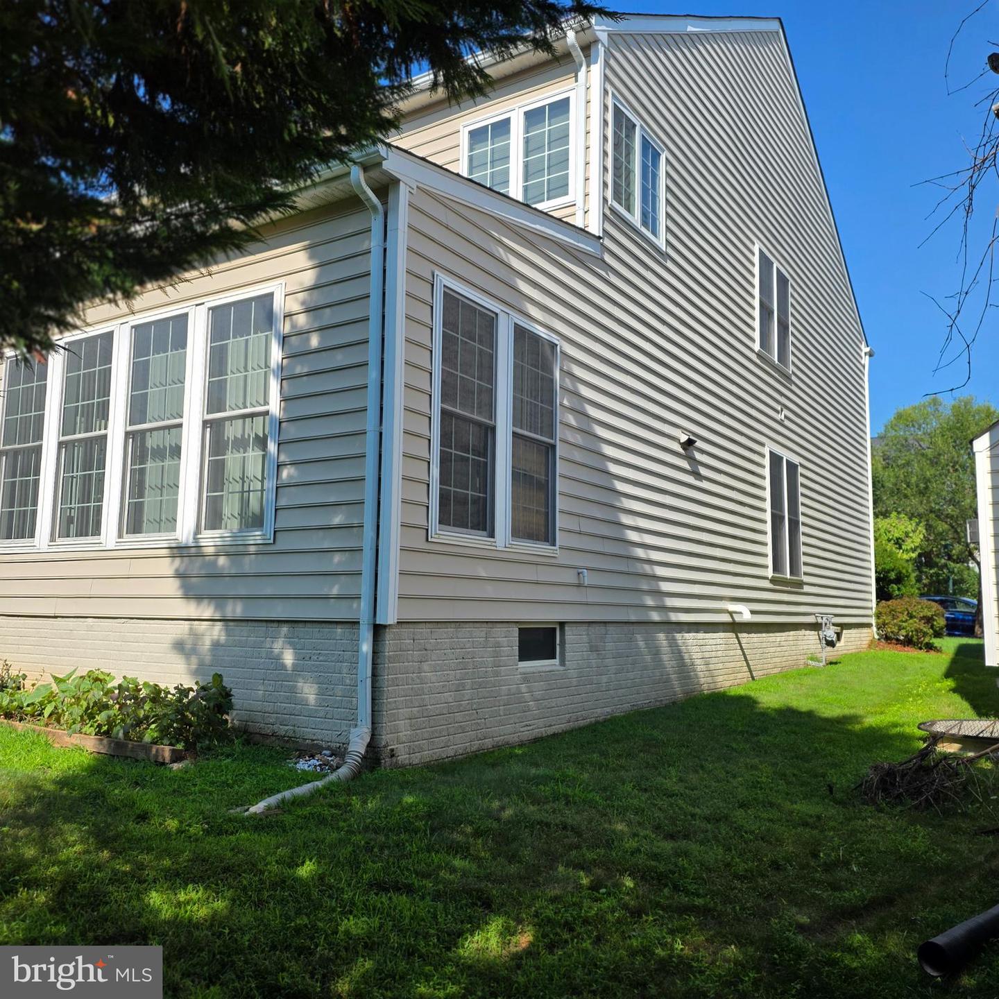 21701 Seneca Ayr Dr Property Photo 6