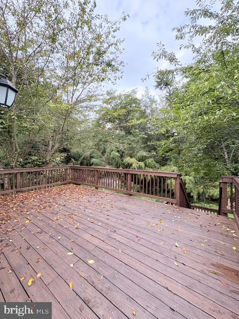 18514 Gingerbread Ln Property Photo 14