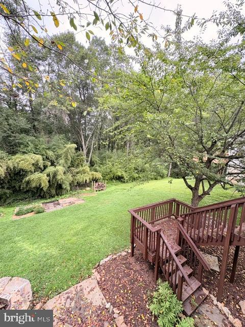 18514 Gingerbread Ln Property Photo 16