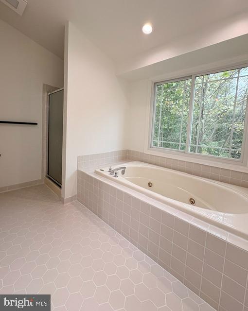 18514 Gingerbread Ln Property Photo 28