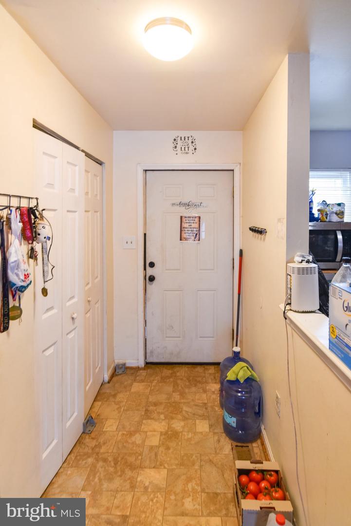 2901 Lisage Way Property Photo 7