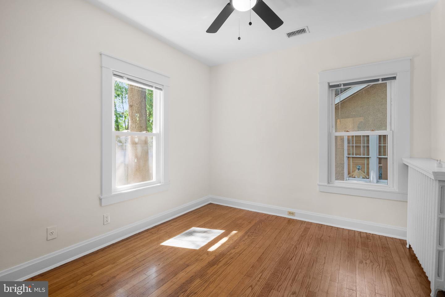 9 Philadelphia Ave Property Photo 23