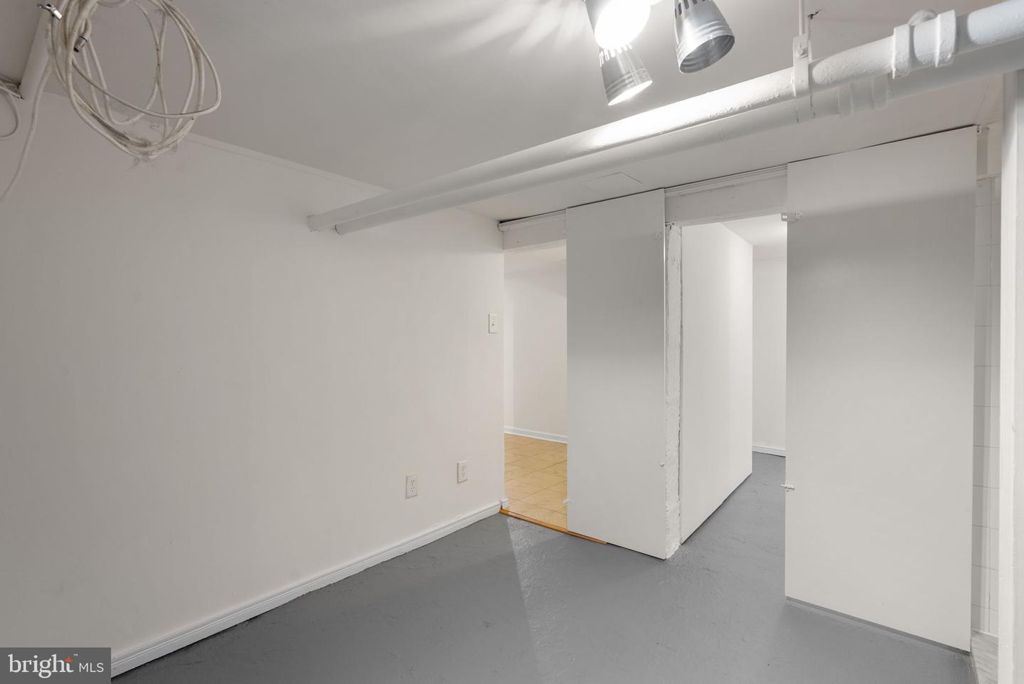 9 Philadelphia Ave Property Photo 39