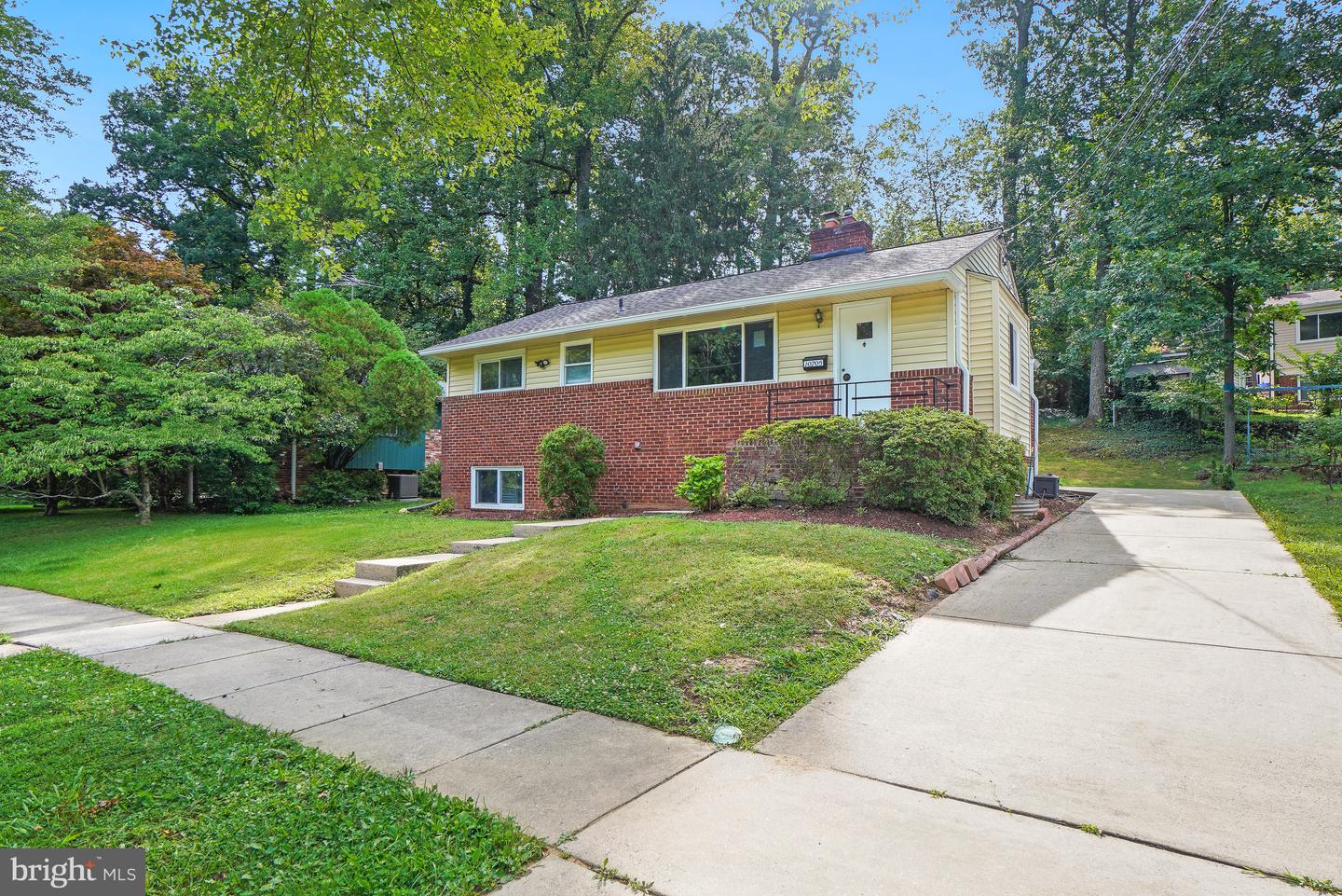 10705 LOCKRIDGE DR