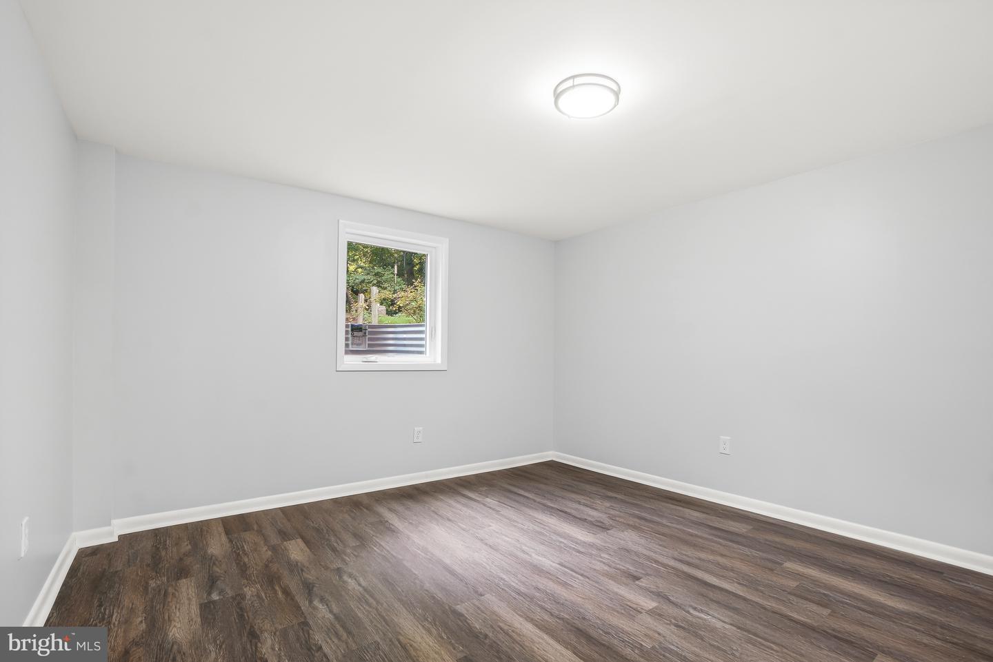 10705 Lockridge Dr Property Photo 20