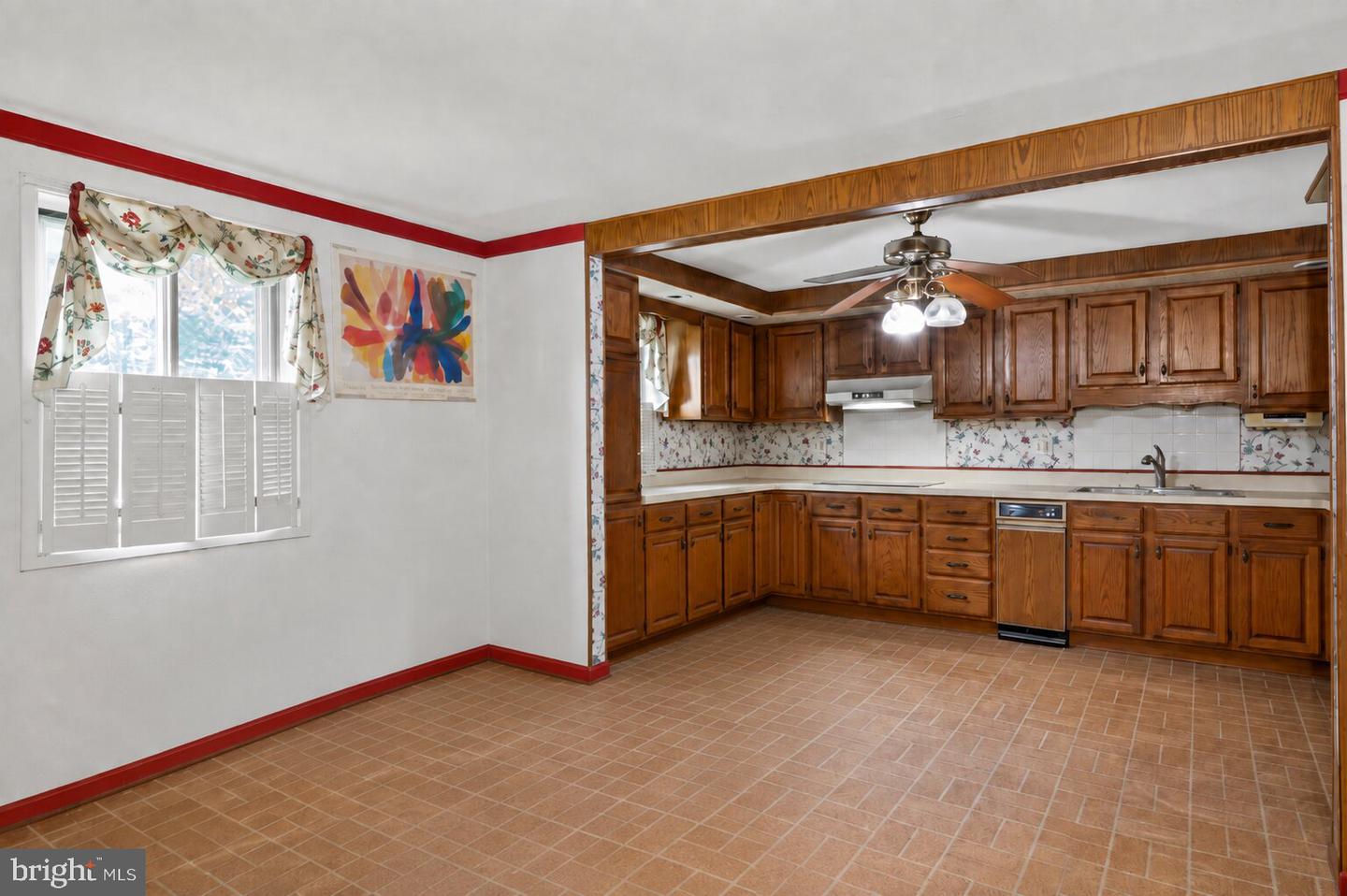 10331 Battleridge Pl Property Photo 13