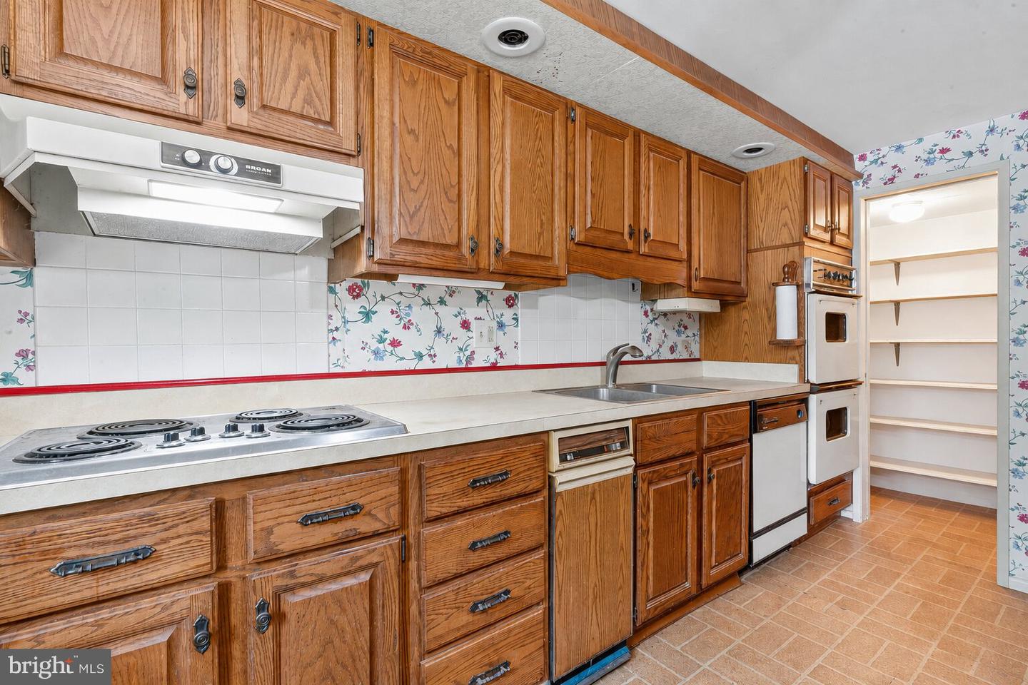 10331 Battleridge Pl Property Photo 17
