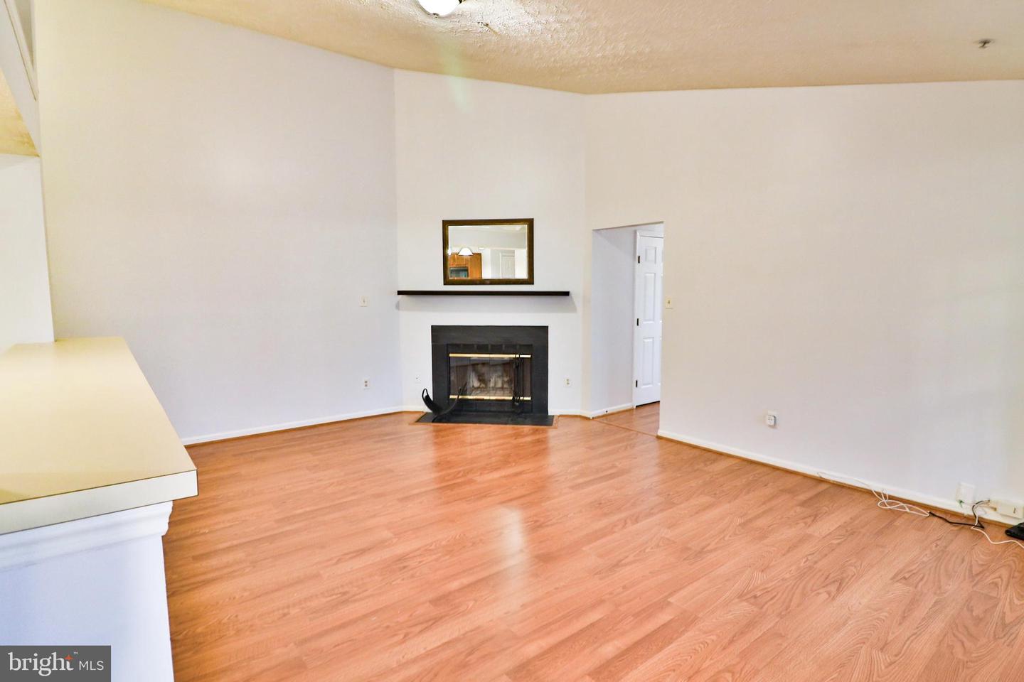 13110 Briarcliff Ter #610 Property Photo 6