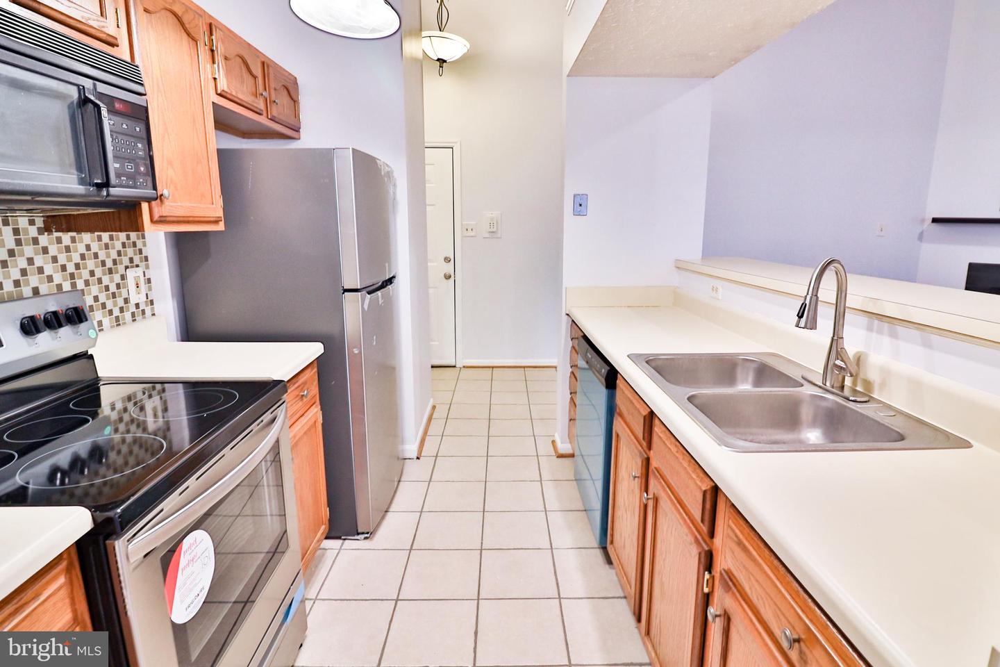 13110 Briarcliff Ter #610 Property Photo 18