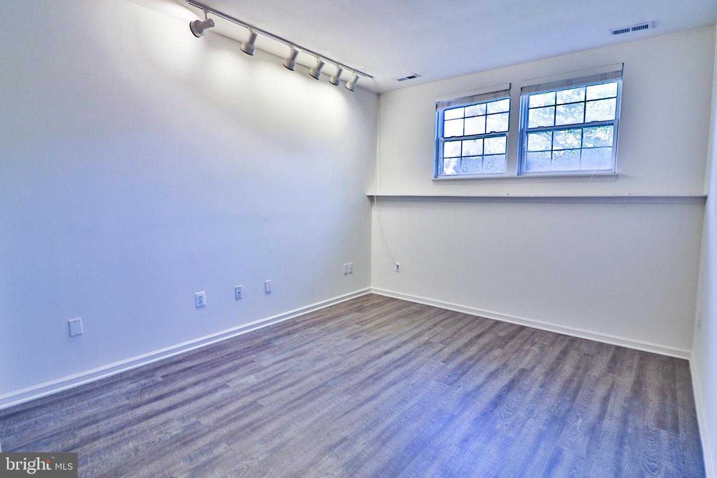 526 Redland Blvd Property Photo 39