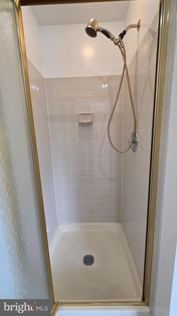 MDMC2252464 Property Photo 24
