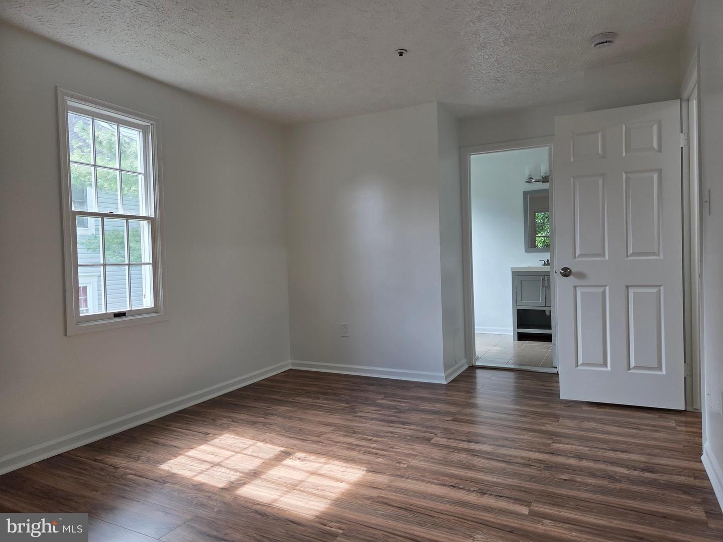 MDMC2252464 Property Photo 38