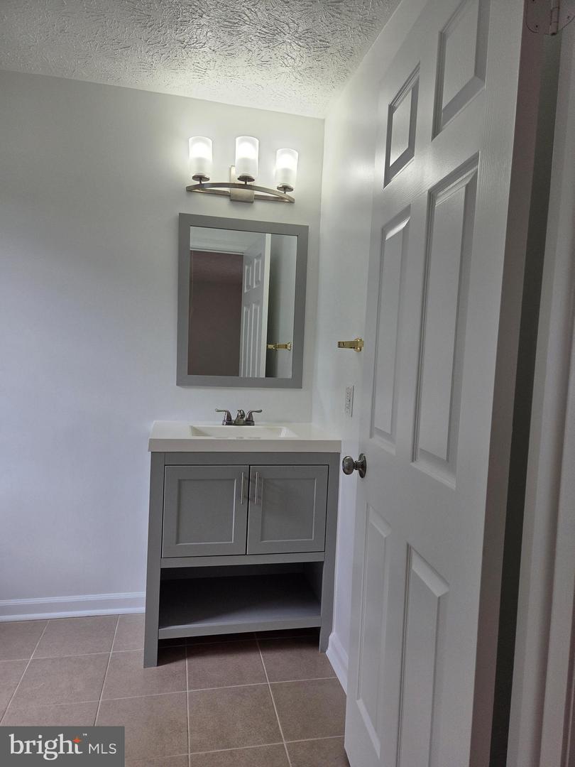 MDMC2252464 Property Photo 41