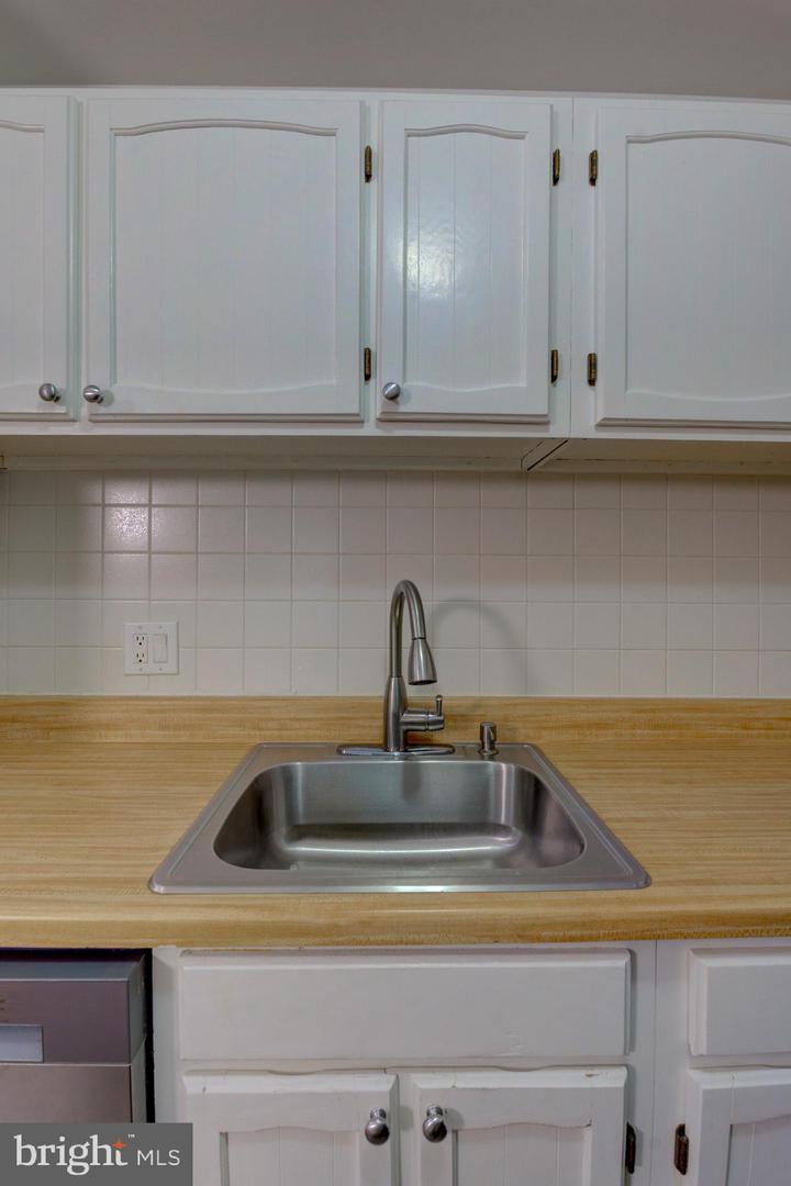 18202 Chalet Dr #3 Property Photo 18