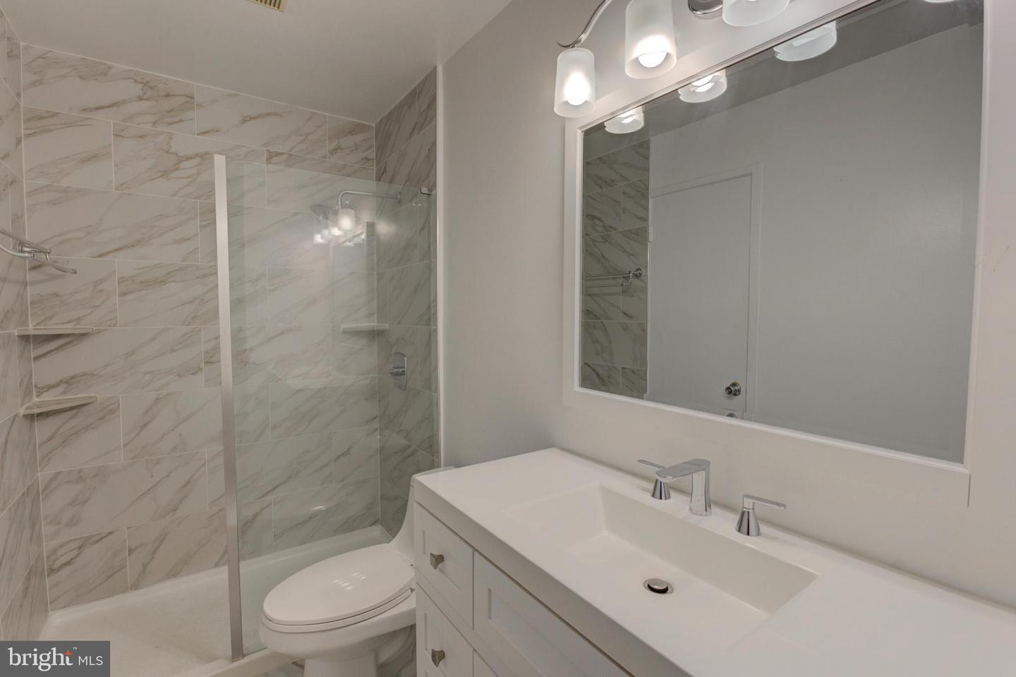 18202 Chalet Dr #3 Property Photo 23