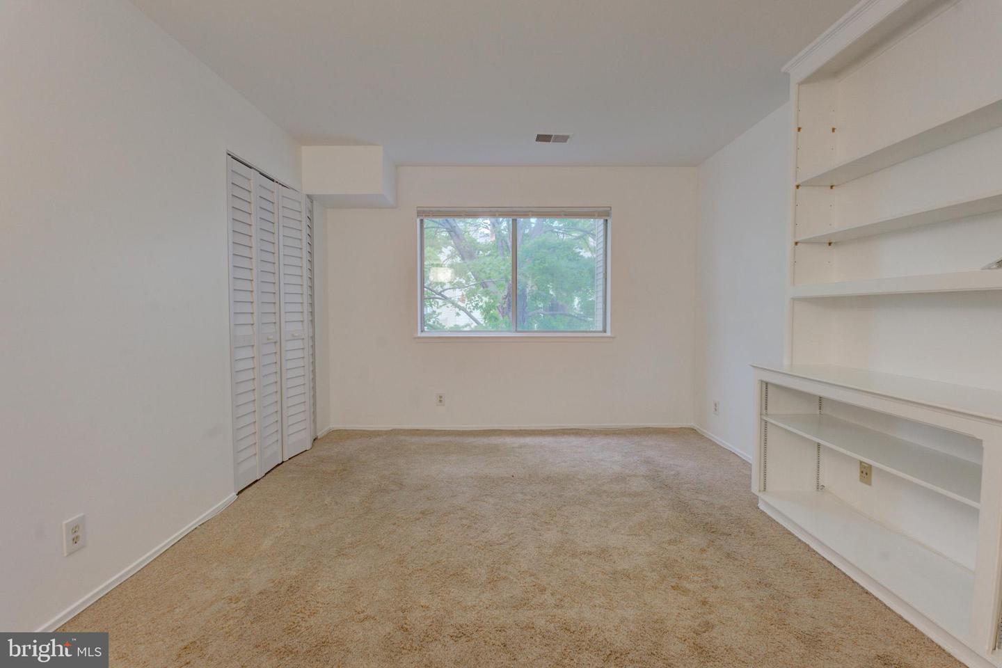 18202 Chalet Dr #3 Property Photo 25