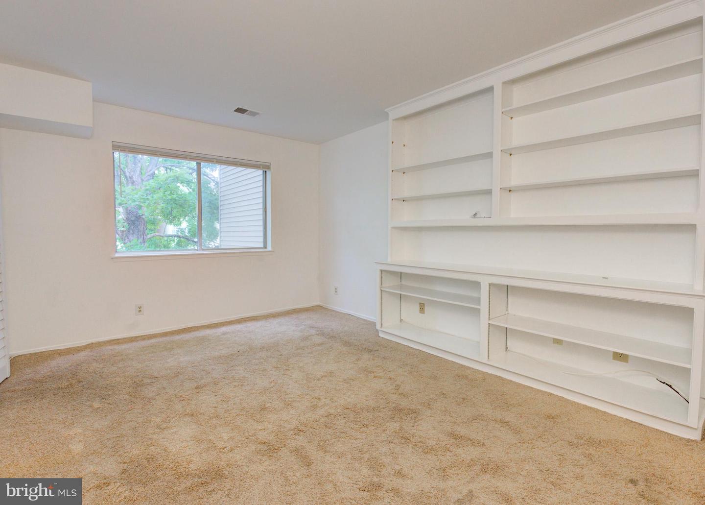 18202 Chalet Dr #3 Property Photo 26
