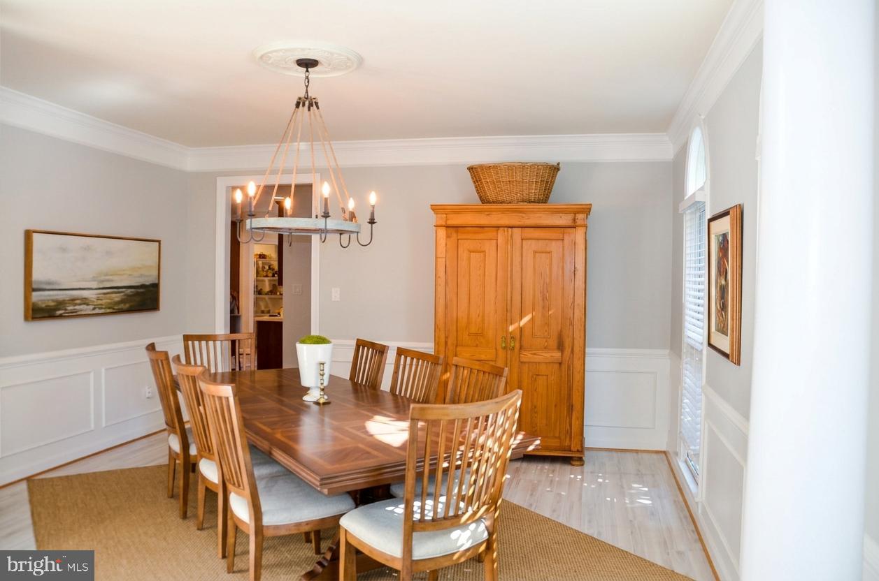 13813 Golden Fields Ct Property Photo 3