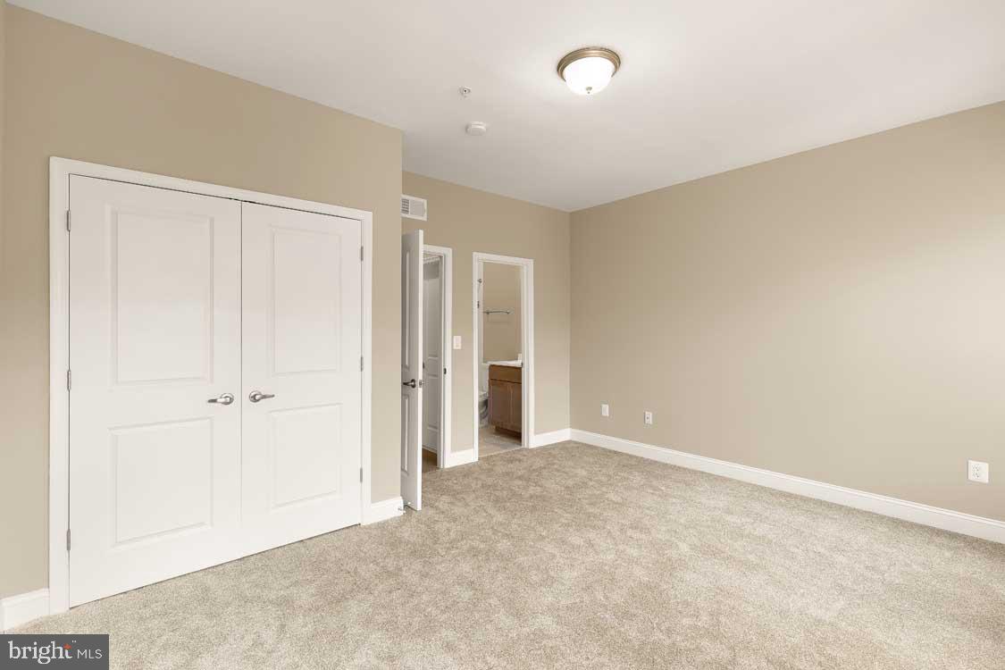 5230 Strathmore Ave Property Photo 14