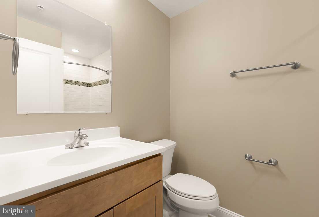 5230 Strathmore Ave Property Photo 30