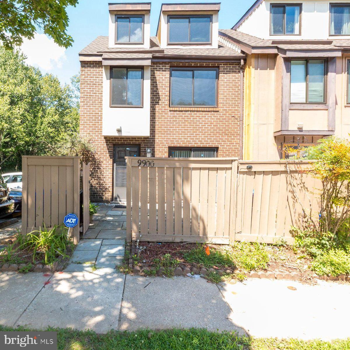 9900 FOREST VIEW PLACE Property Photo 1