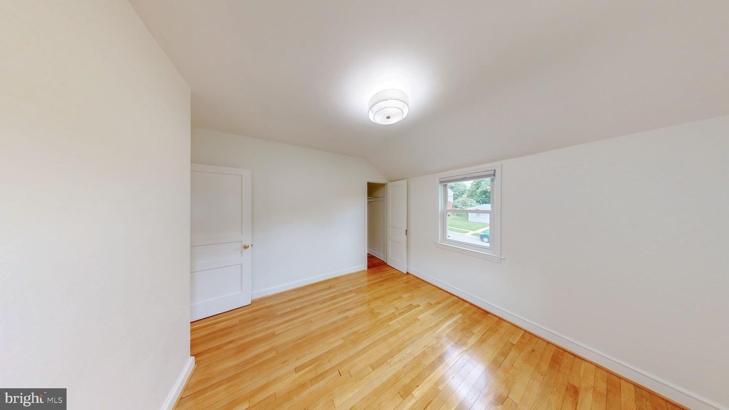 2410 Dexter Ave Property Photo 12