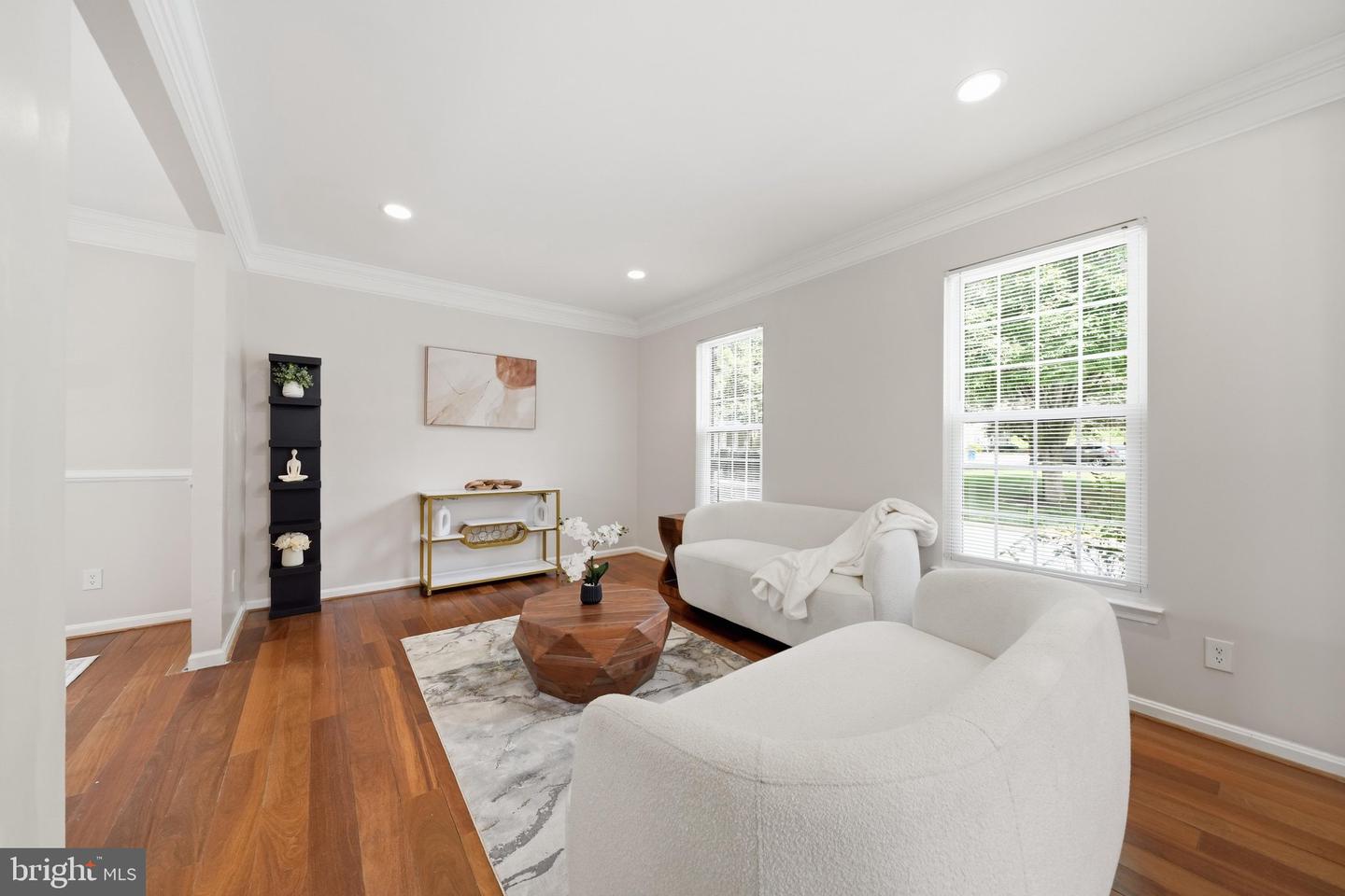 8612 Castlebar Way Property Photo 5