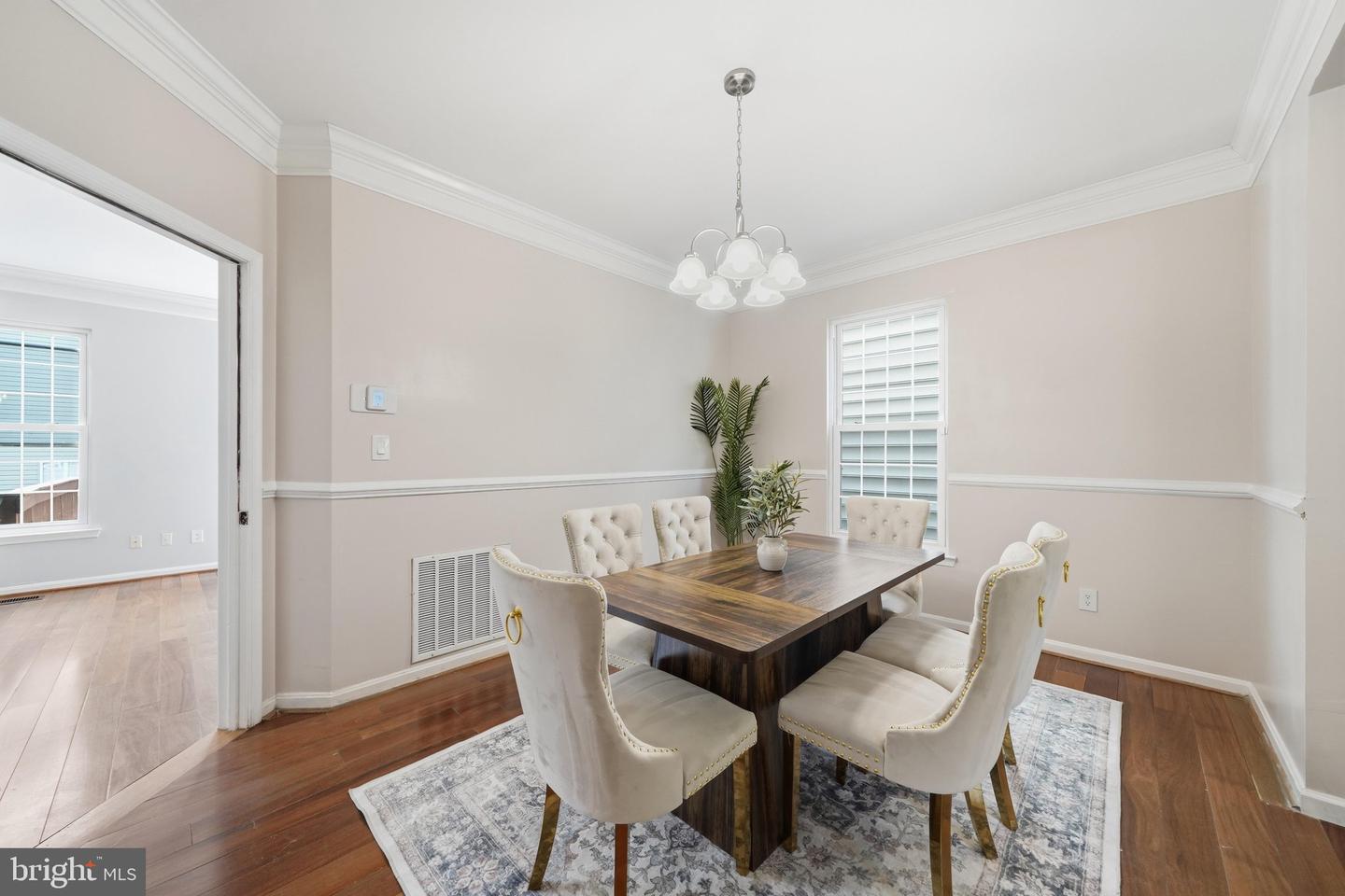 8612 Castlebar Way Property Photo 9