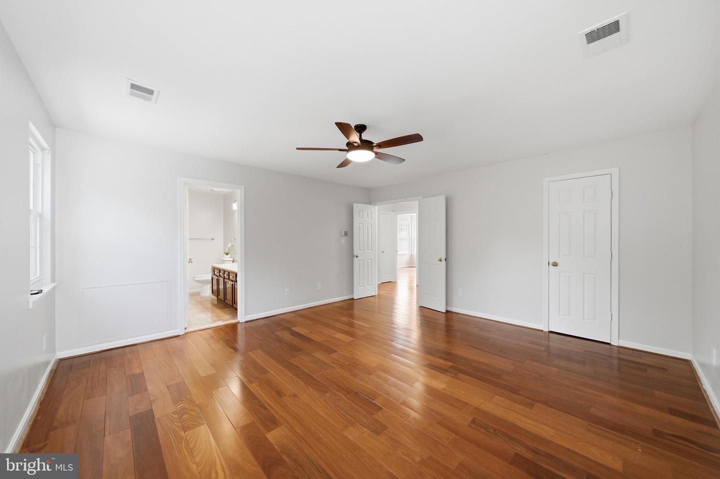 8612 Castlebar Way Property Photo 33