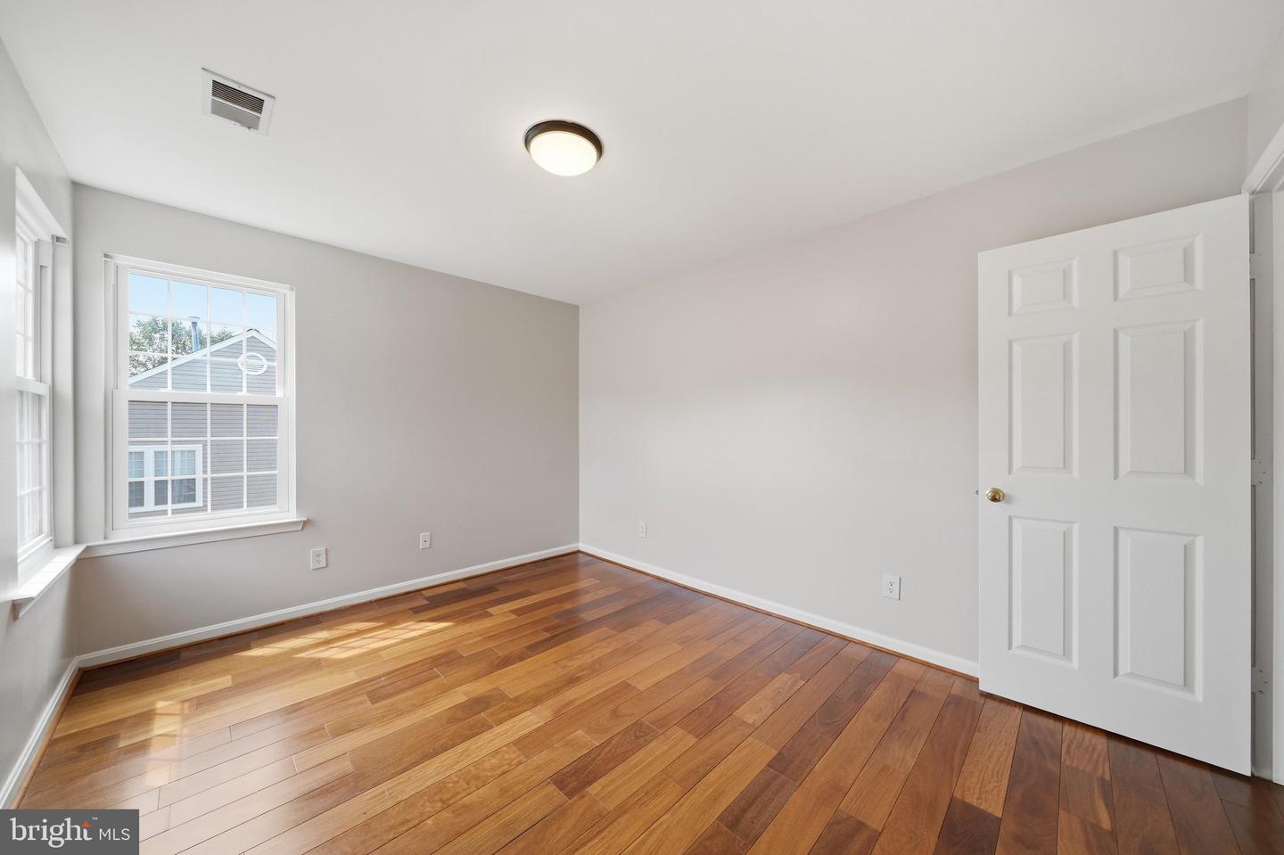 8612 Castlebar Way Property Photo 36