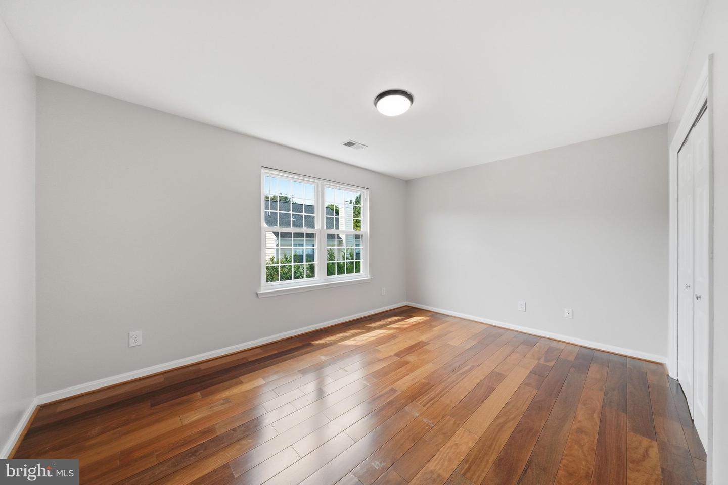 8612 Castlebar Way Property Photo 38