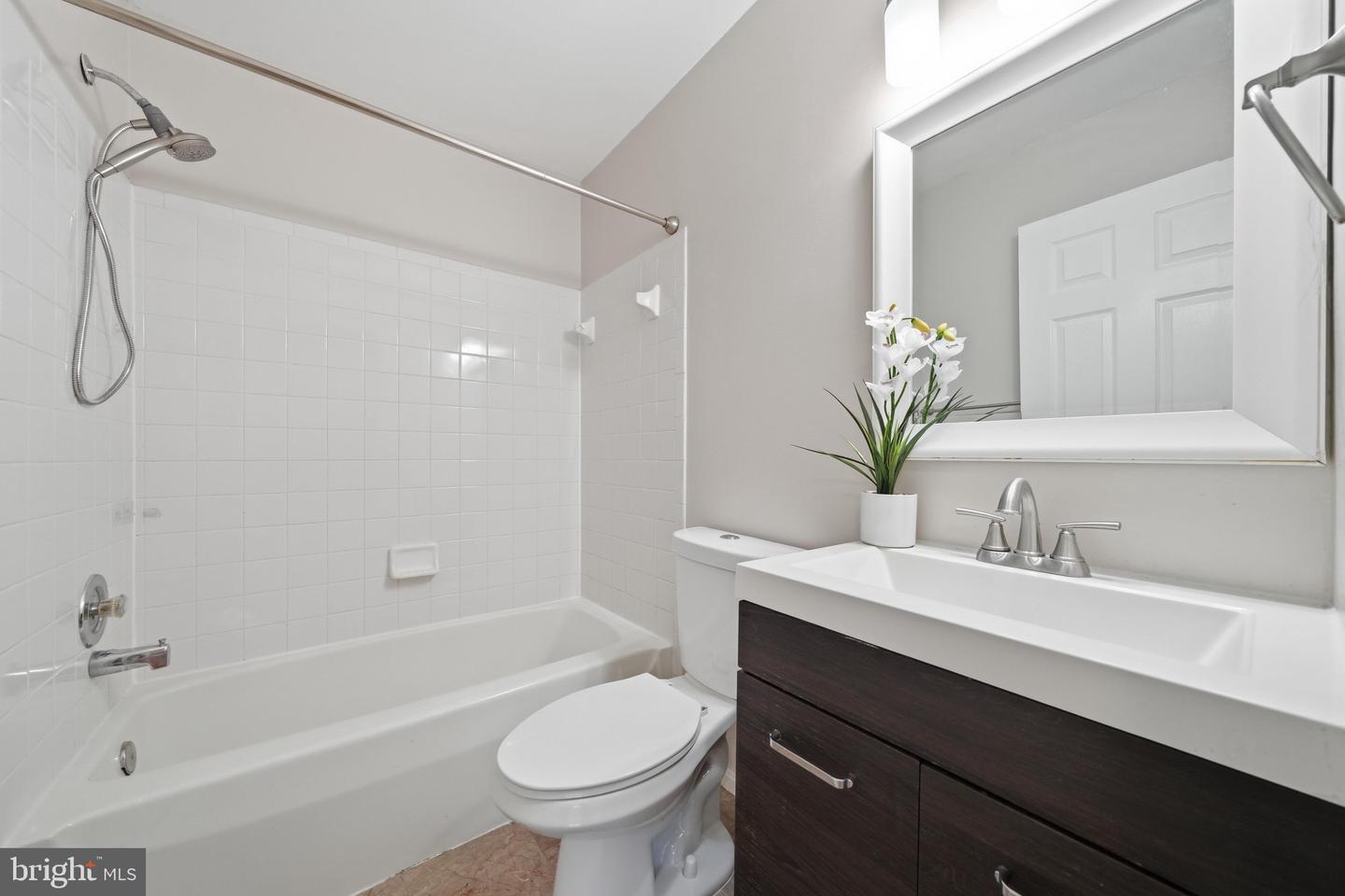 8612 Castlebar Way Property Photo 40