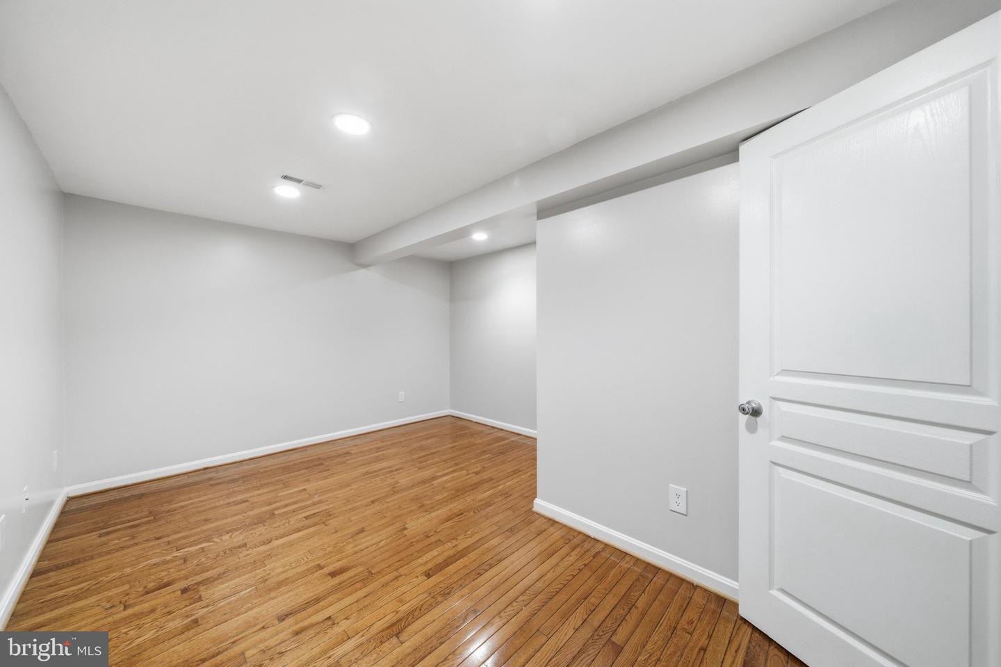 8612 Castlebar Way Property Photo 44