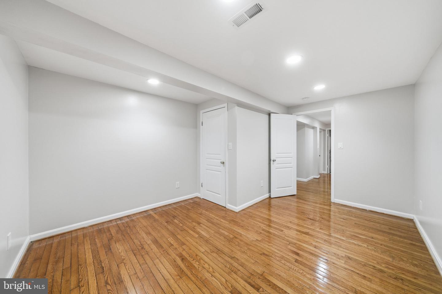 8612 Castlebar Way Property Photo 45