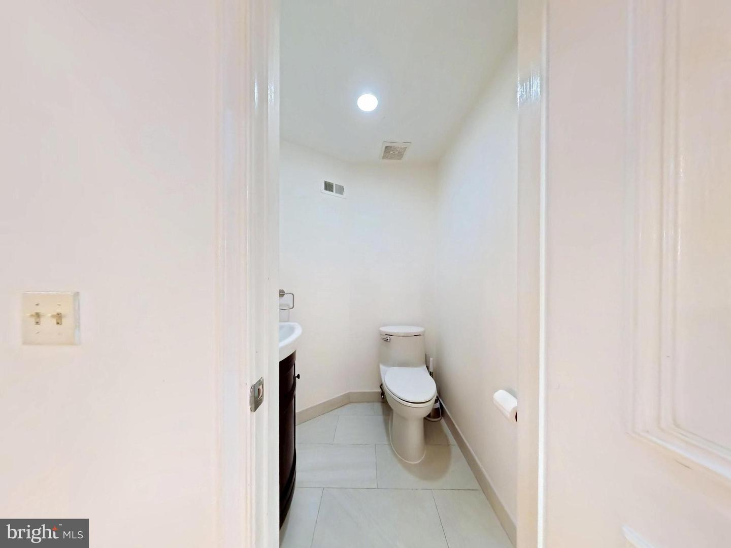 10651 Pine Haven Ter Property Photo 6